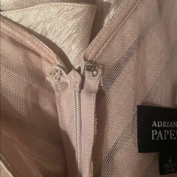 Adrianna Papell size 4 blush colored cocktail dress - Picture 9 of 10